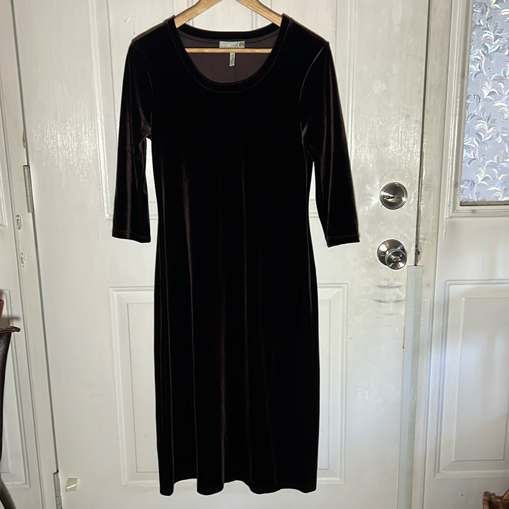 NWOT Sahalie Velvet Brown 3/4 Sleeve Midi Dress size Small